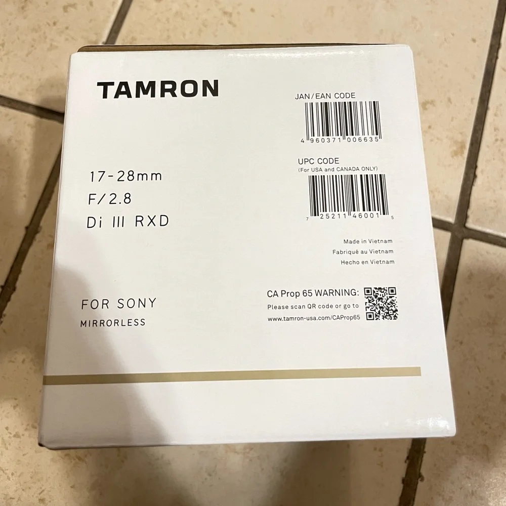 Tamron - 17-28mm f/2.8 DI III
